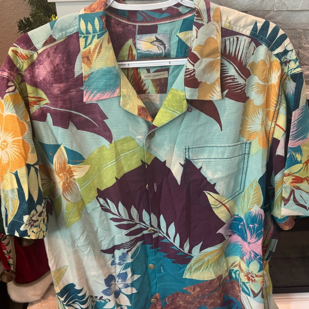 Tommy Bahama - Men’s Short Sleeve Shirt